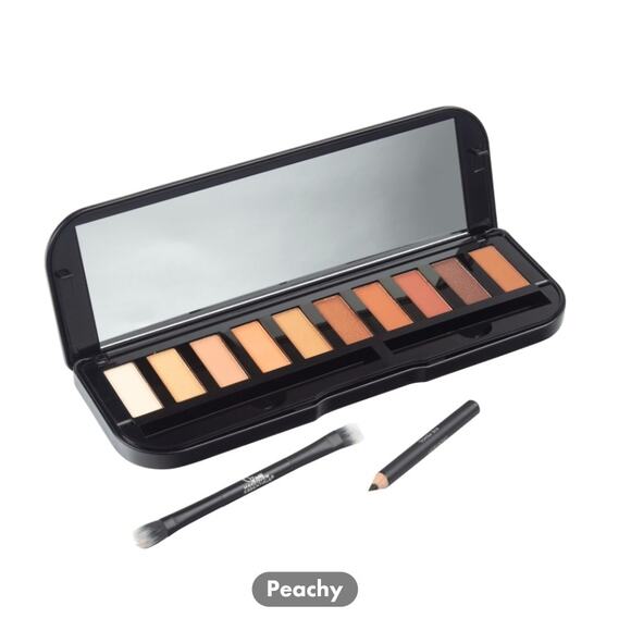 MAKEOVER ESSENTIALS EYESHADOW PALETTE PASSION 10 SERIES - GLAM OR PEACHY - Picture 5 of 7